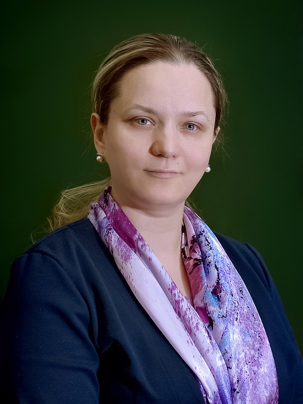 Петровская Елена Иосифовна.